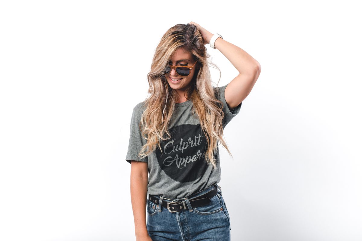 Peça de roupa lavada e vestível